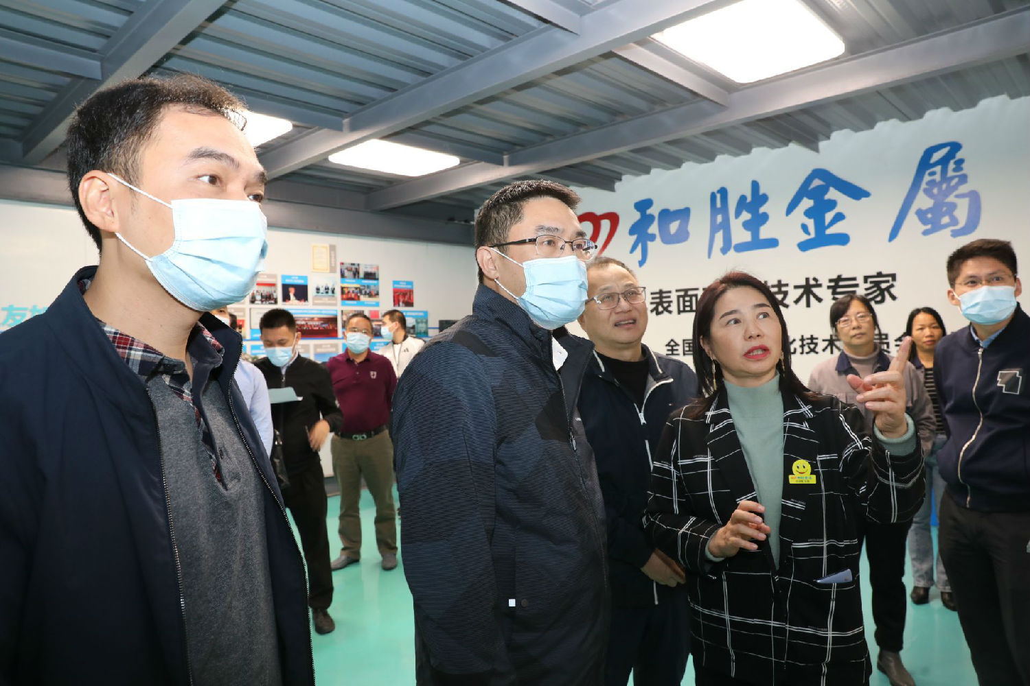 朱喆總經(jīng)理介紹在專(zhuān)利申請(qǐng)和參與國(guó)際標(biāo)準(zhǔn)制定方面的和勝取得的成績(jī) 朱喆總經(jīng)理介紹在專(zhuān)利申請(qǐng)和參與國(guó)際標(biāo)準(zhǔn)制定方面的和勝取得的成績(jī)